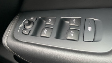 Volvo Xc60 2.0 B5P Inscription Pro 5dr AWD Geartronic Petrol Estate